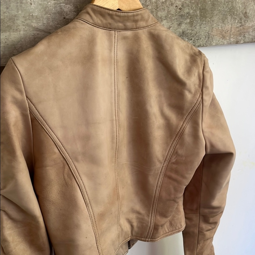 Cropped Leather Jacket - Picture 5 of 9